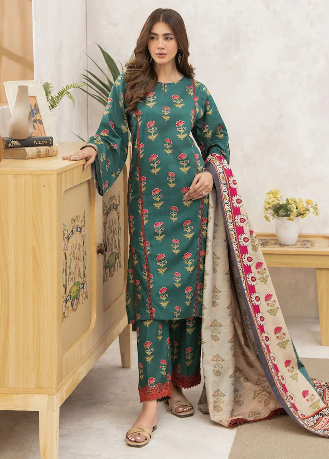 Meerak Pret Printed Khaddar 3 Piece Suit Meadow