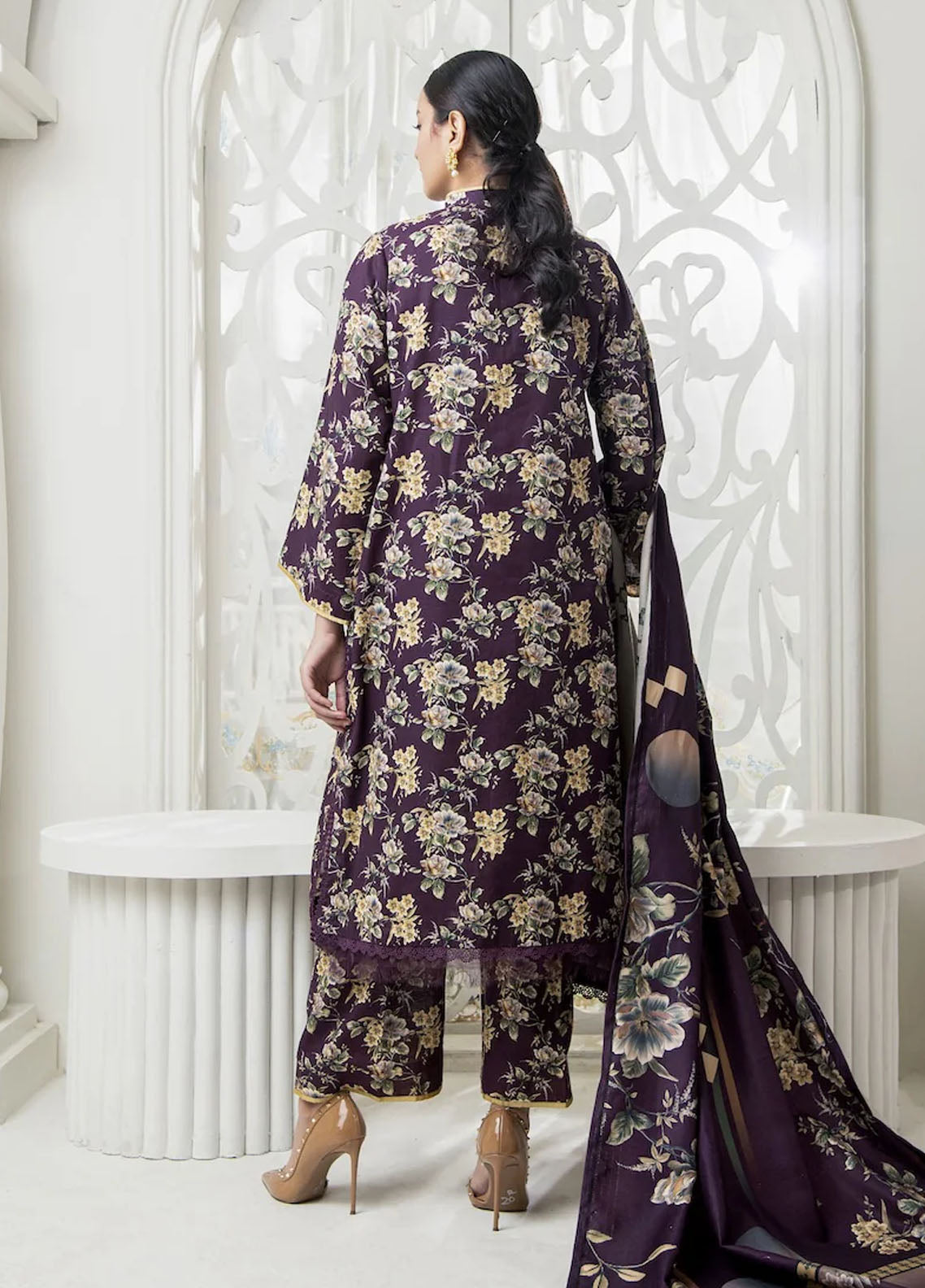 Meerak Pret Printed Khaddar 3 Piece Suit Twilight Lace