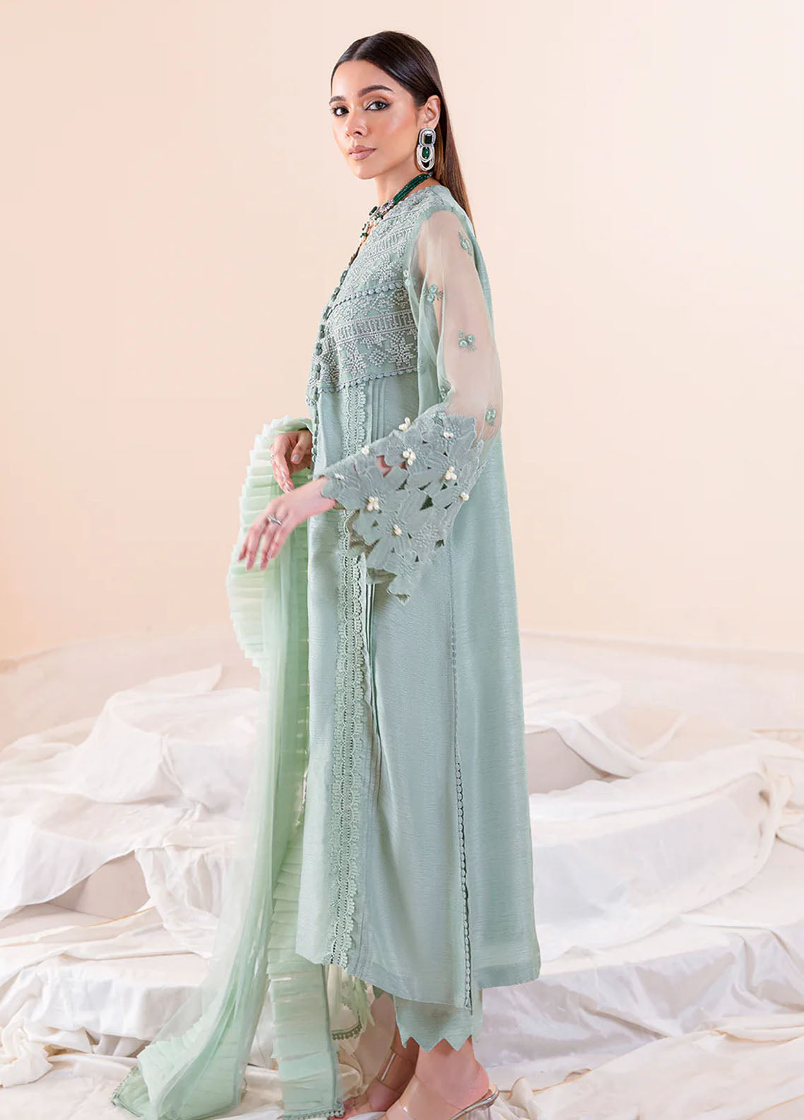 Mehak Yaqoob Pret Embroidered Raw Silk 3 Piece Suit Miynte