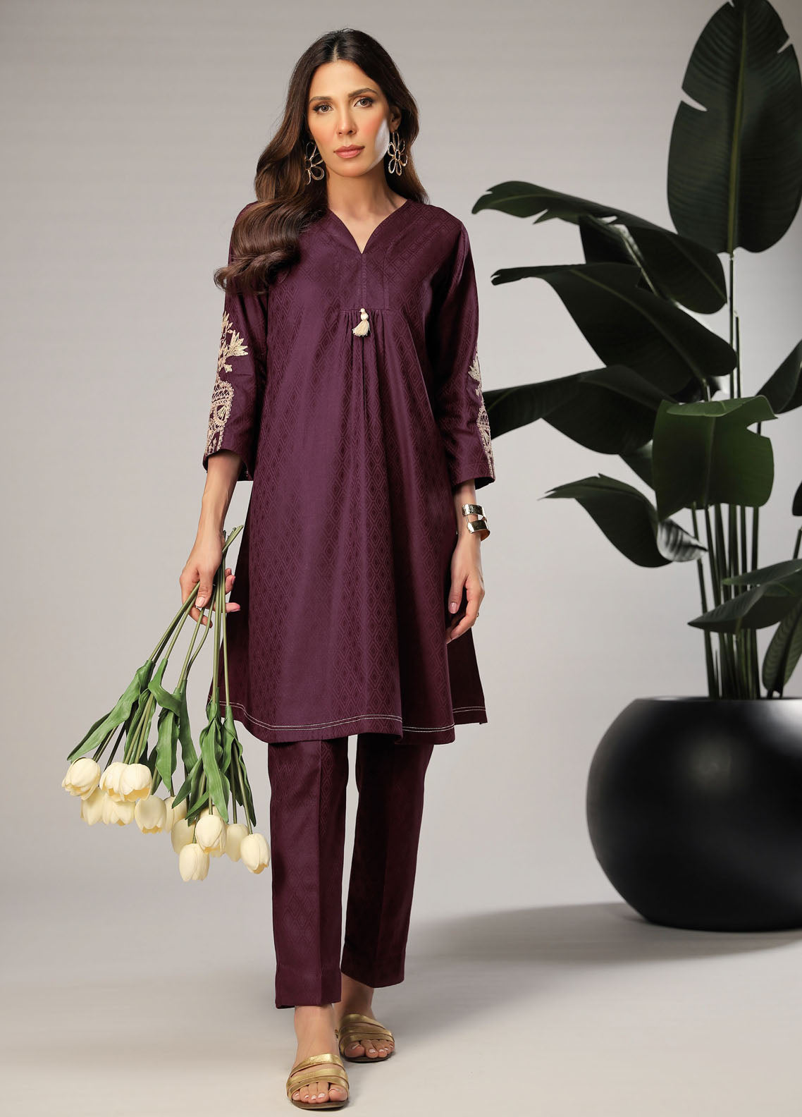 Shahzeb Textiles Pret Embroidered Jacquard 2 Piece Suit Daphne