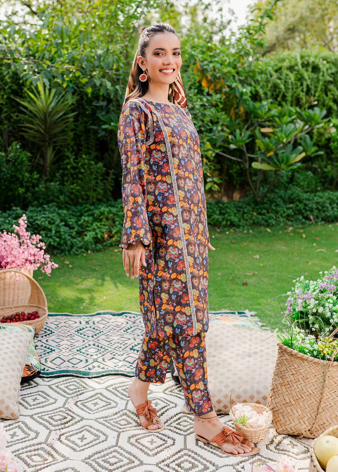 Naayas Pret Embroidered Lawn 2 Piece Suit NS23M Blackizea