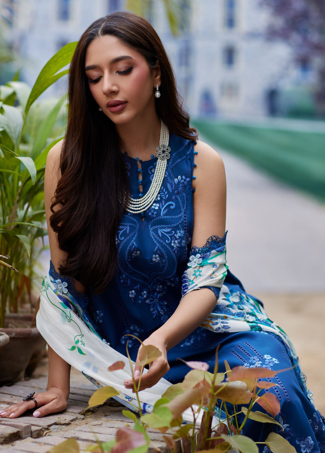 Mina Hasan Embroidered Lawn Suits Unstitched 3 Piece MNH25LL Anaaya