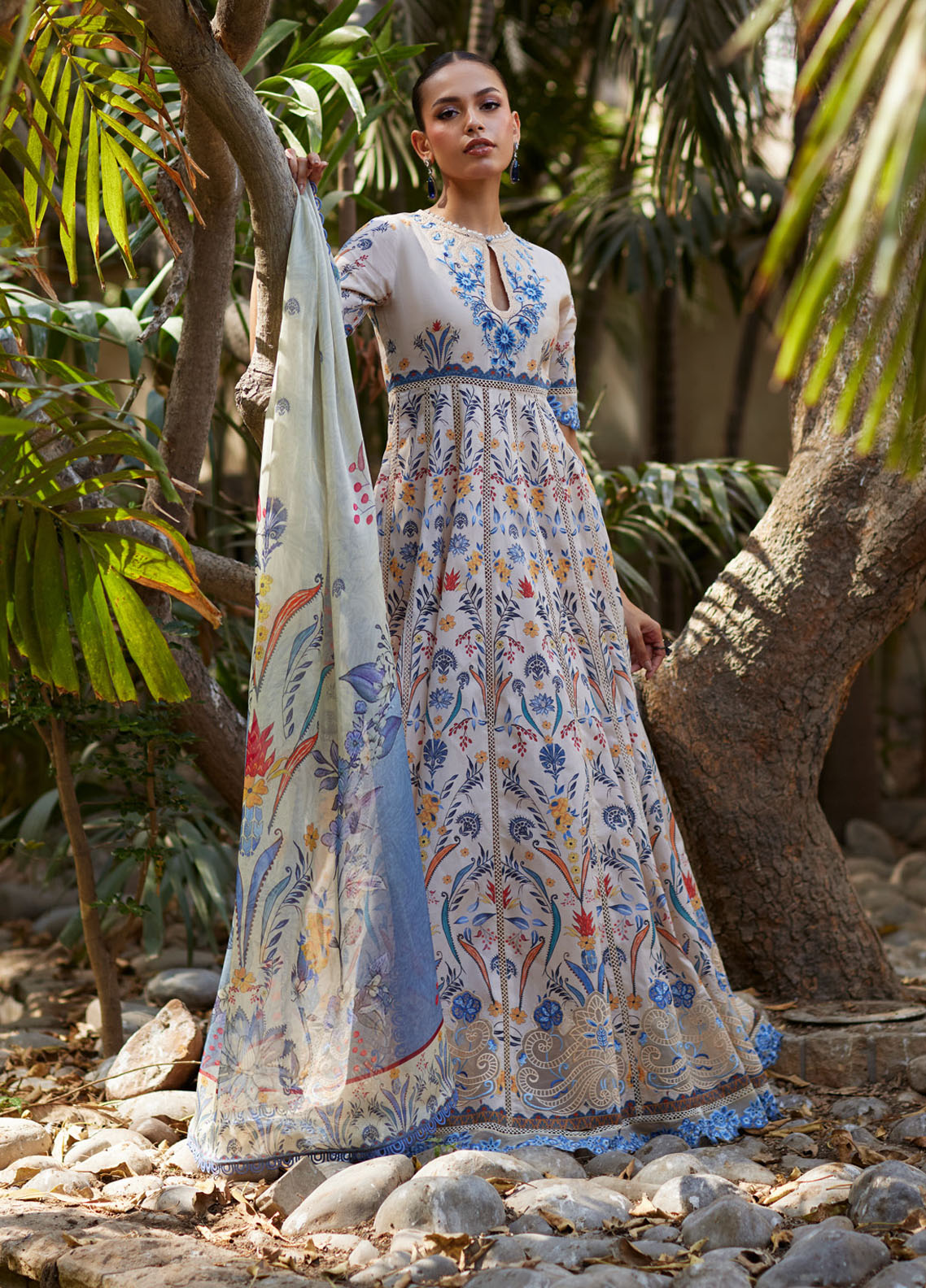 Mina Hasan Embroidered Lawn Suits Unstitched 3 Piece MNH25LL Taara