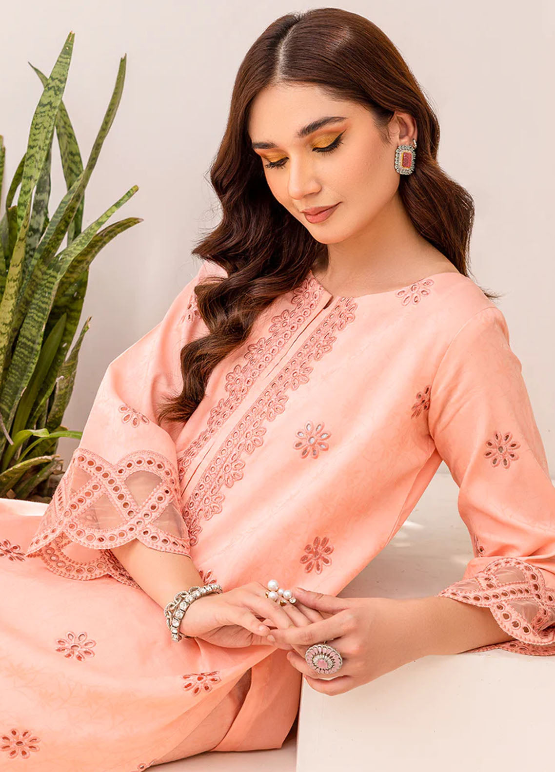 Mohagni Pret Embroidered Jacquard 2 Piece Suit LEF-11