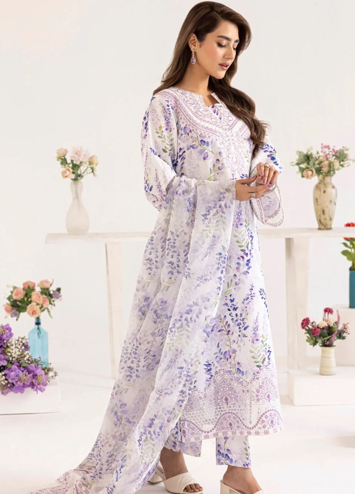 Mohagni Pret Embroidered Lawn 3 Piece Suit PLS-130