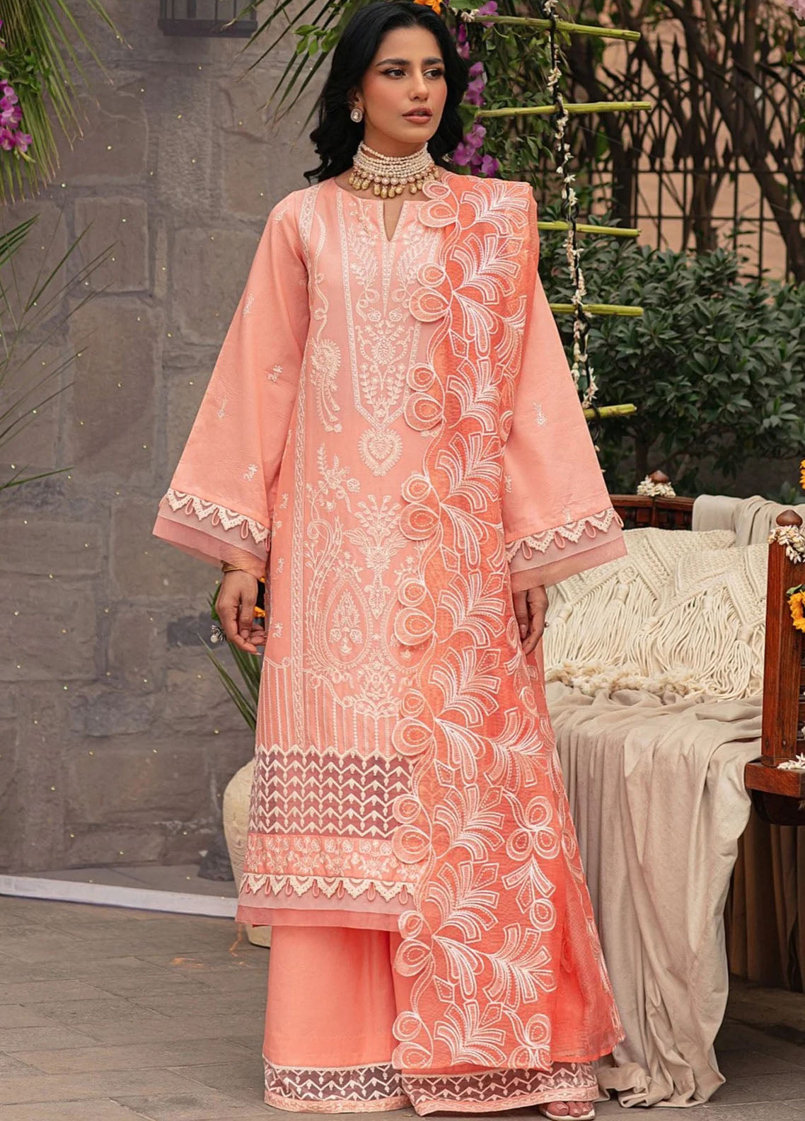 Mohagni Pret Embroidered Lawn 3 Piece Suit SCM-01