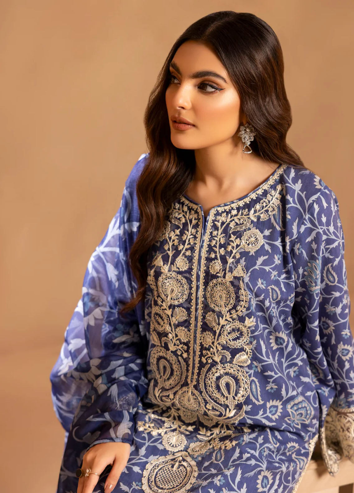 Mohagni Pret Embroidered Slub 3 Piece Suit SBLS-11