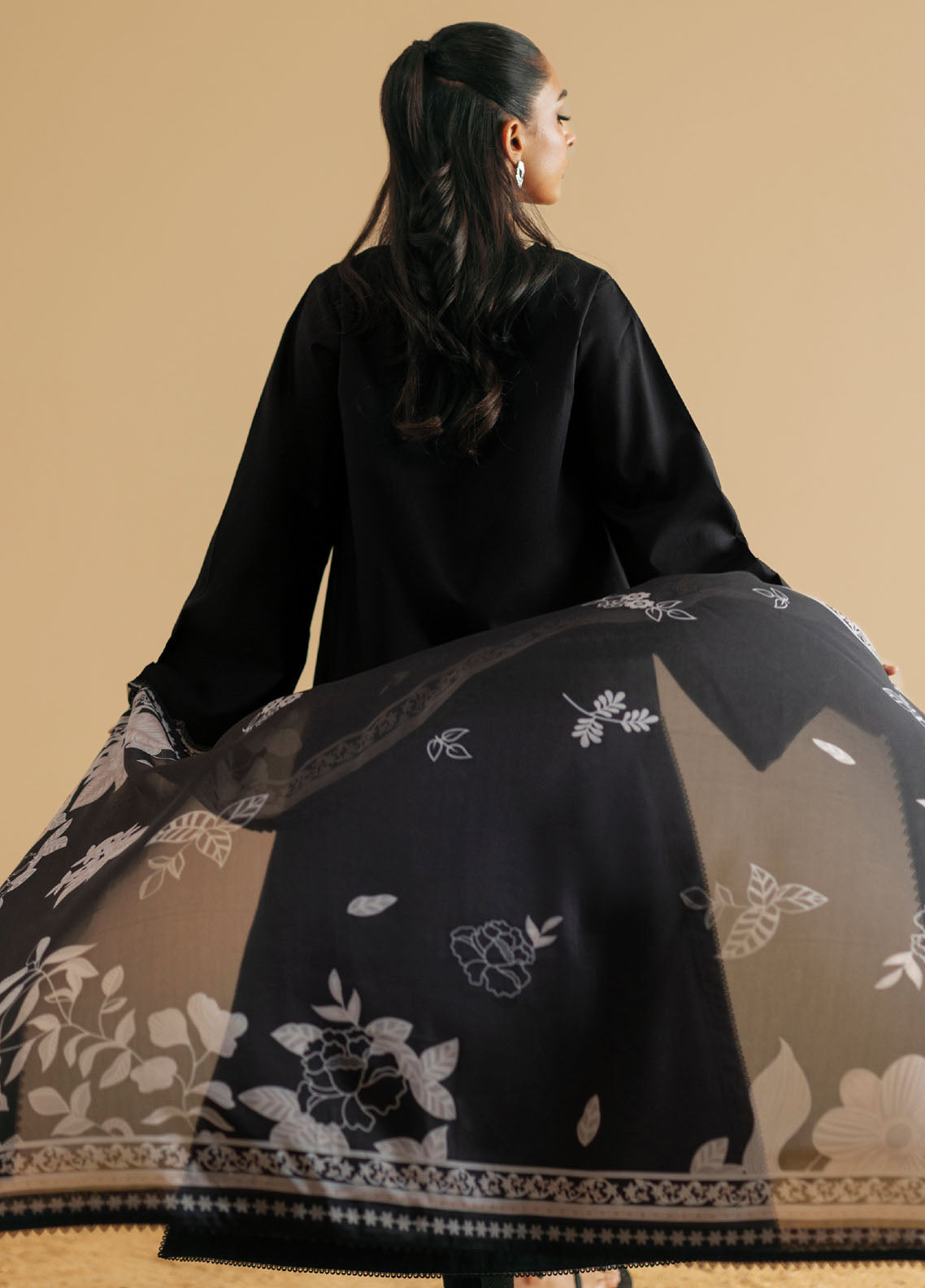 Monochrome by Seran Embroidered Lawn Suits Unstitched 3 Piece SN25MC D-04 Noire