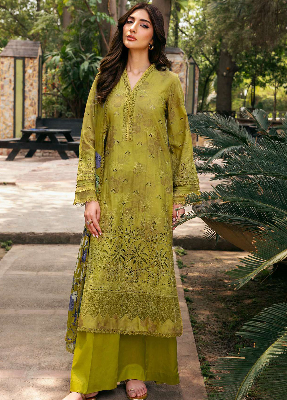 Motifz Digital Printed Lawn Suits Unstitched 3 Piece MT25ADP 5363 Nessa
