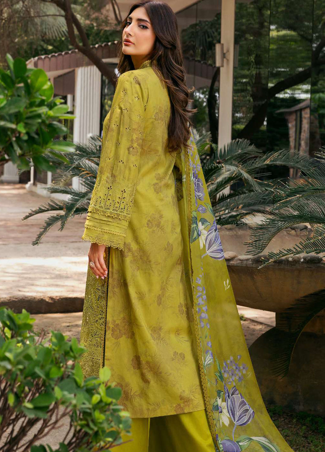 Motifz Digital Printed Lawn Suits Unstitched 3 Piece MT25ADP 5363 Nessa