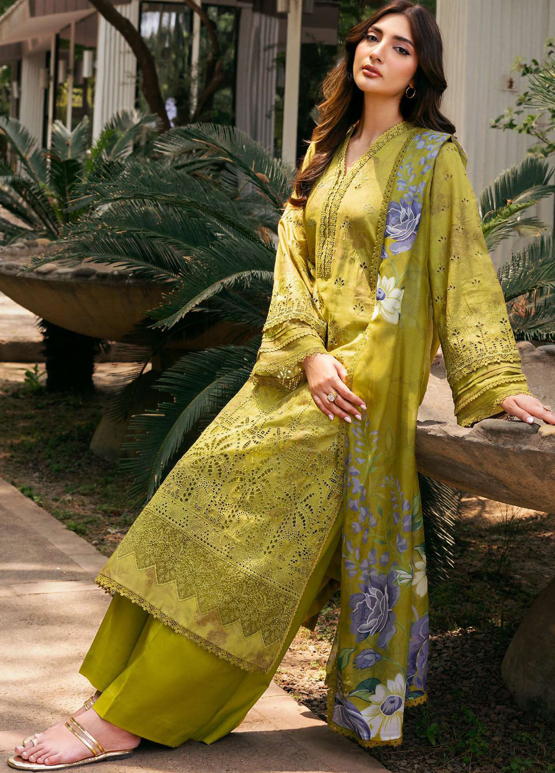 Motifz Digital Printed Lawn Suits Unstitched 3 Piece MT25ADP 5363 Nessa