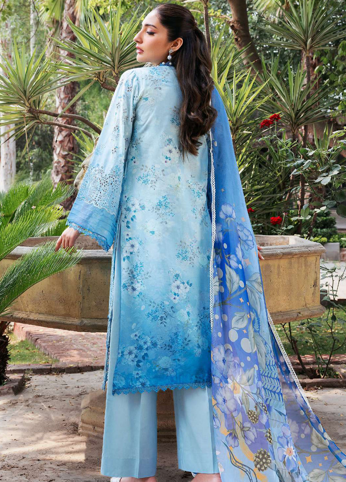 Motifz Digital Printed Lawn Suits Unstitched 3 Piece MT25ADP 5370 Mishti