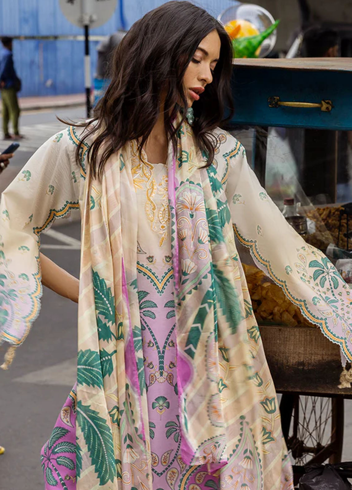 Mushq Embroidered Lawn Suits Unstitched 3 Piece D-4A Valeria