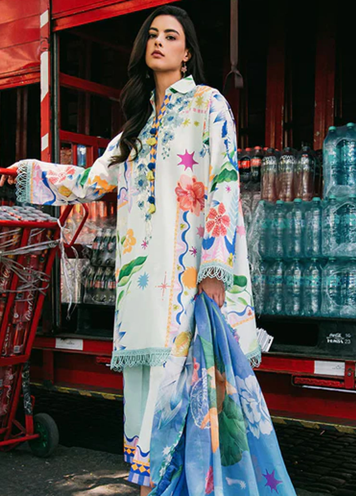 Mushq Printed Lawn Suits Unstitched 3 Piece MQ25LD2D D 5-B Flaming Roses