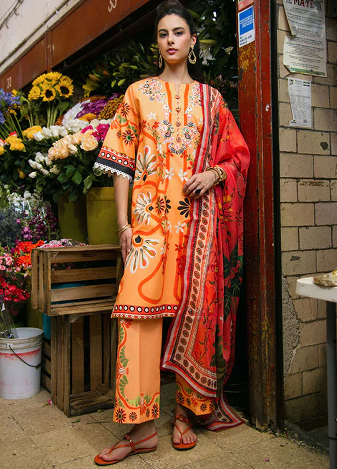 Mushq Printed Lawn Suits Unstitched 3 Piece MQ25LD2D D 9-B Doves of Garden