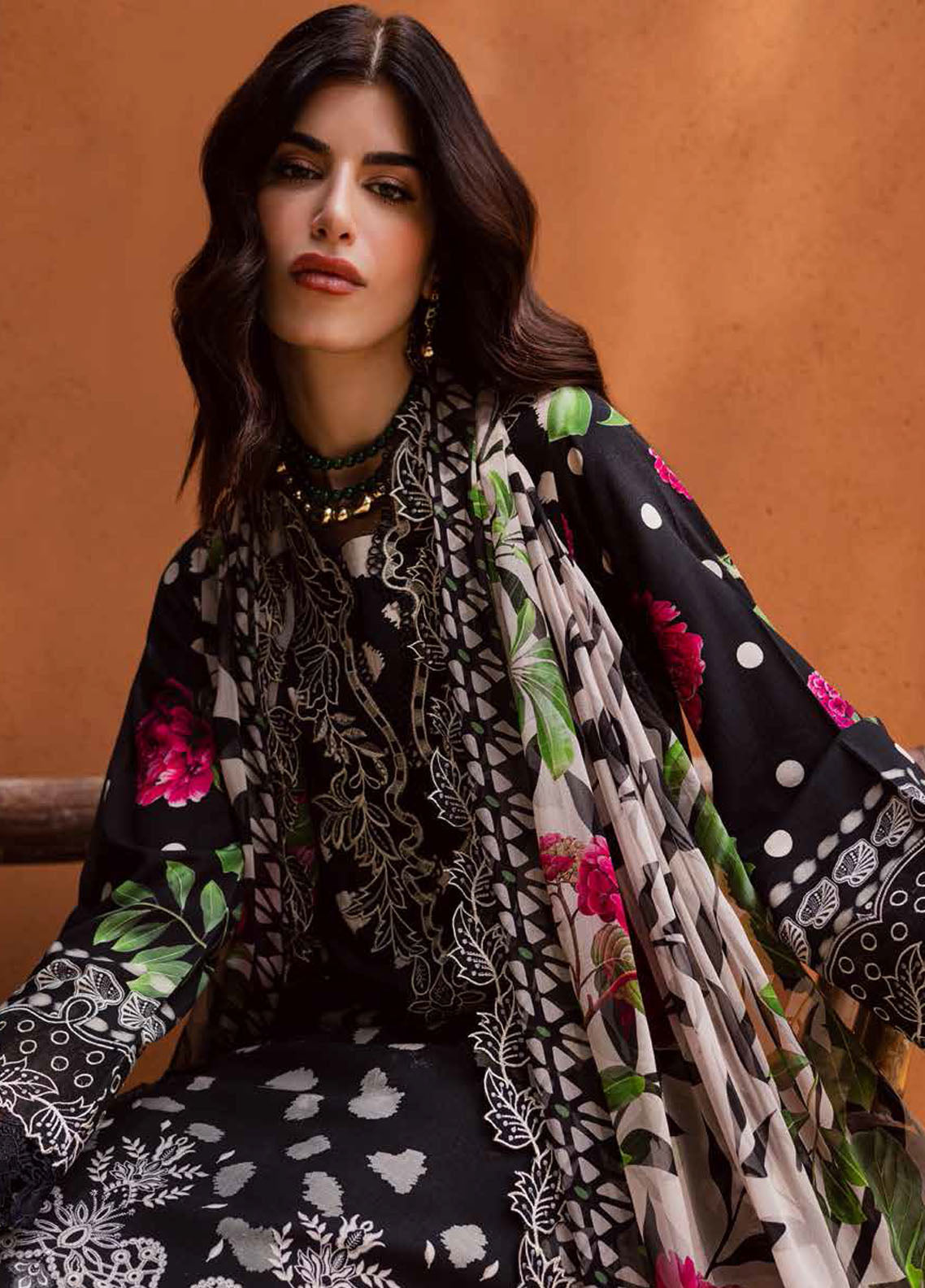 Nureh Embroidered Linen Suits Unstitched 3 Piece NU25GEU NWG-90