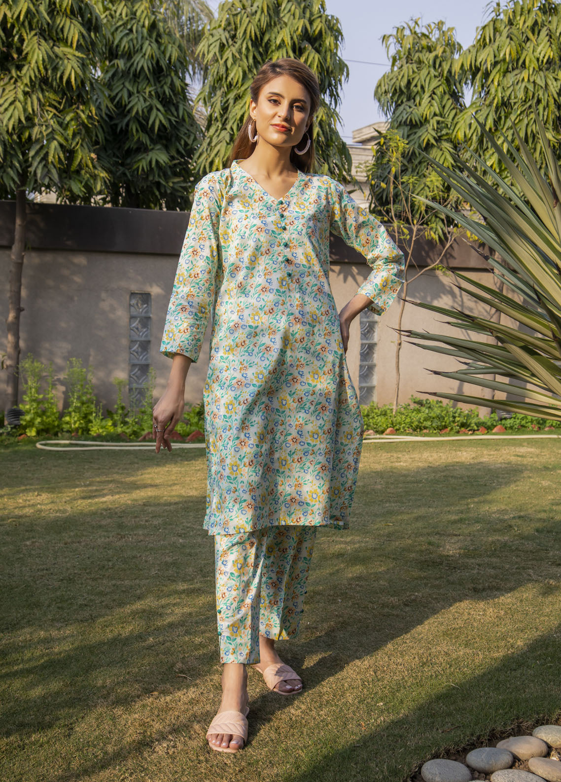 Naaz Couture Casual Pret Lawn 2 Piece Suit NC23FP Floral (Green)
