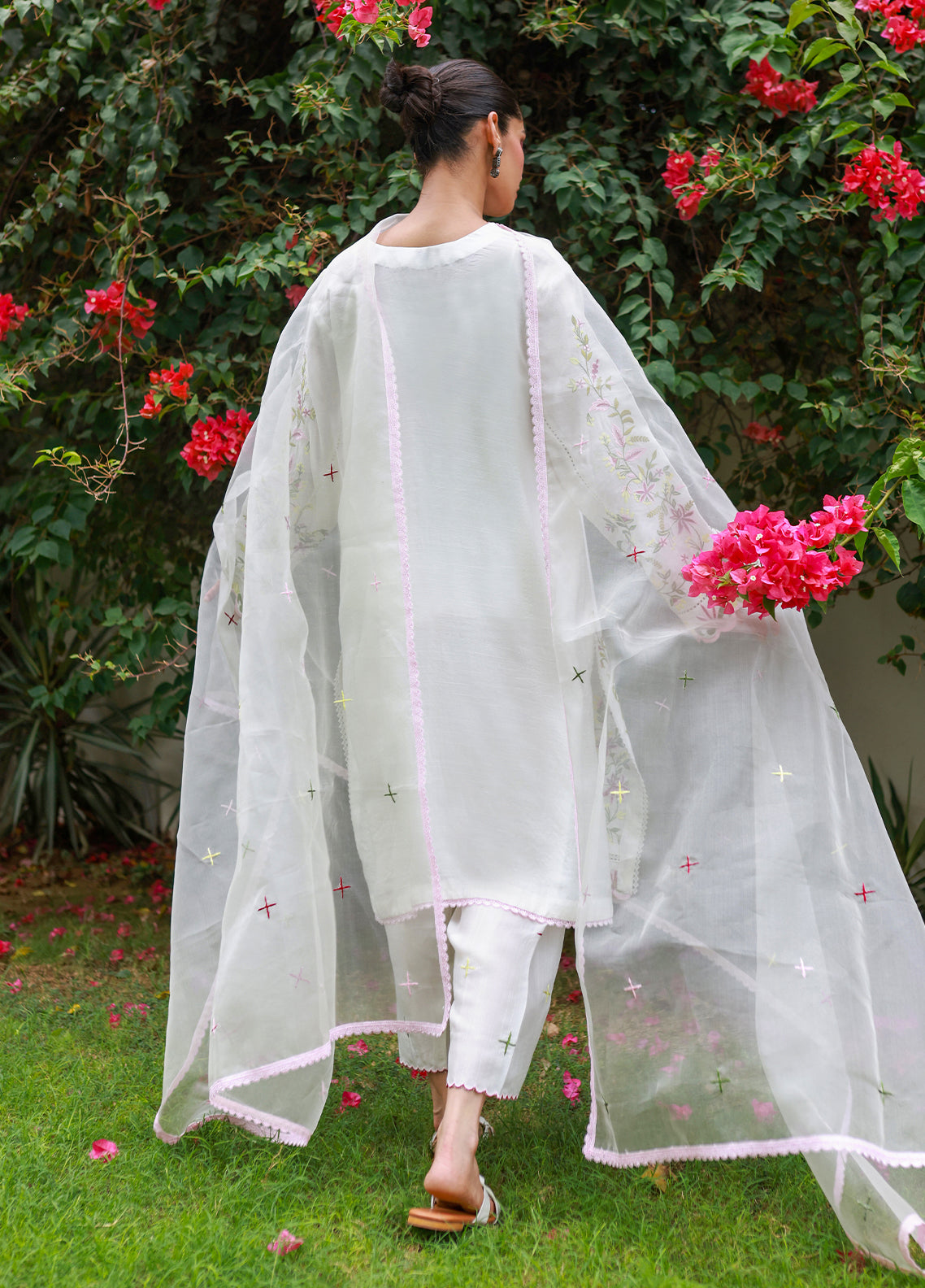 Nadia Khan Pret Embroidered Raw Silk 3 Piece Floral white