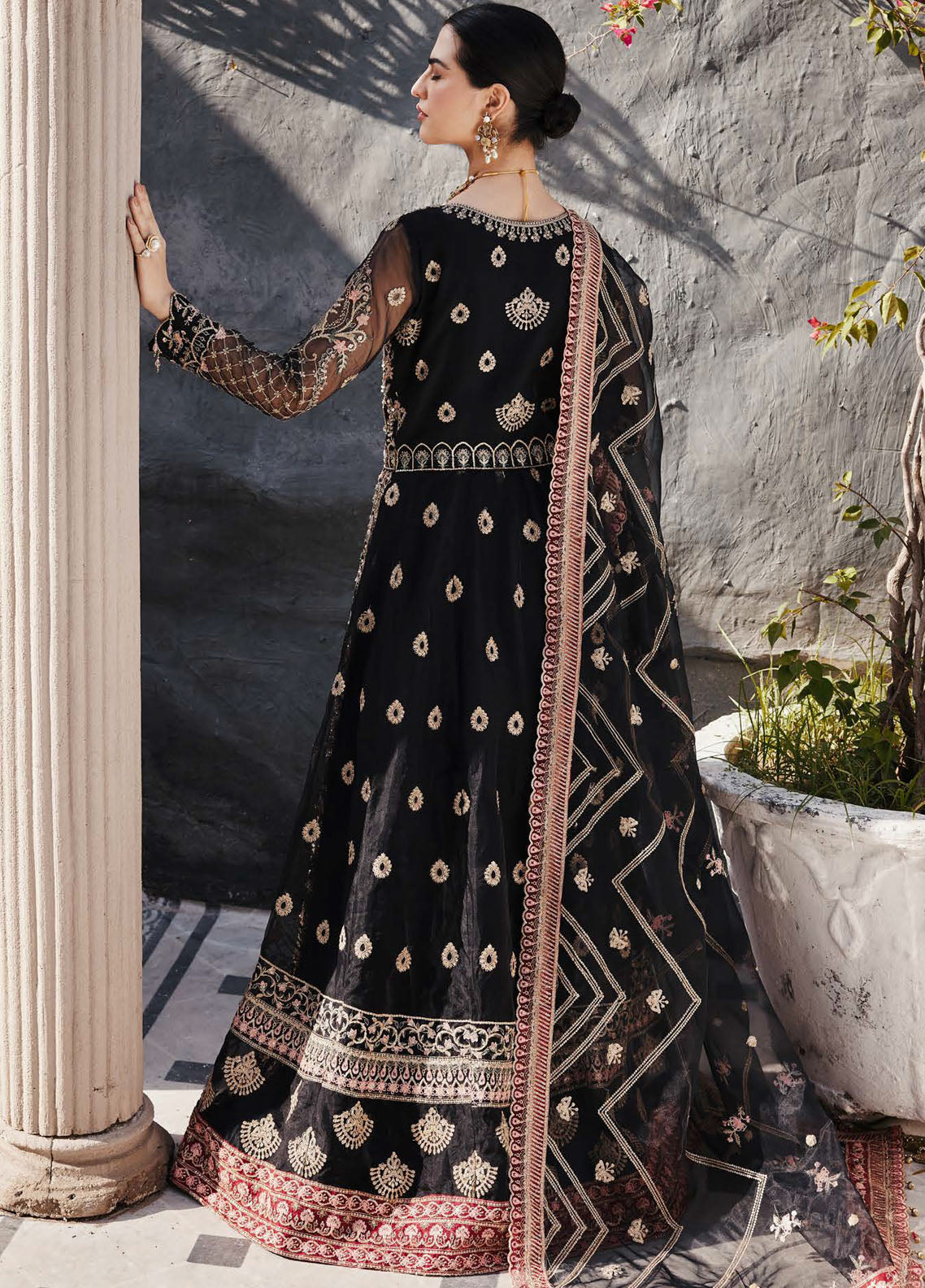 Nawabzadi by Emaan Adeel Unstitched Collection 2024 Maanvi