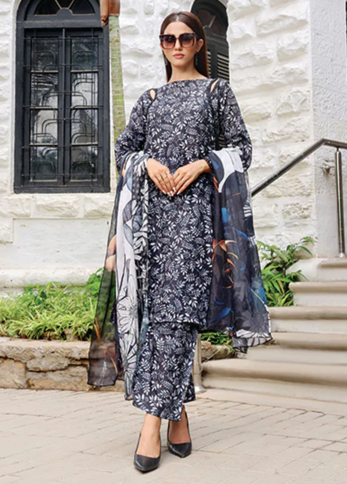 Nazmina Pret Casual Swiss Lawn 3 Piece Suit Effervescent LD-12