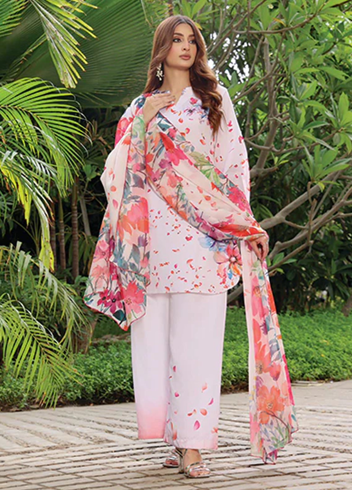 Nazmina Pret Casual Swiss Lawn 3 Piece Suit Petrichor LD-04