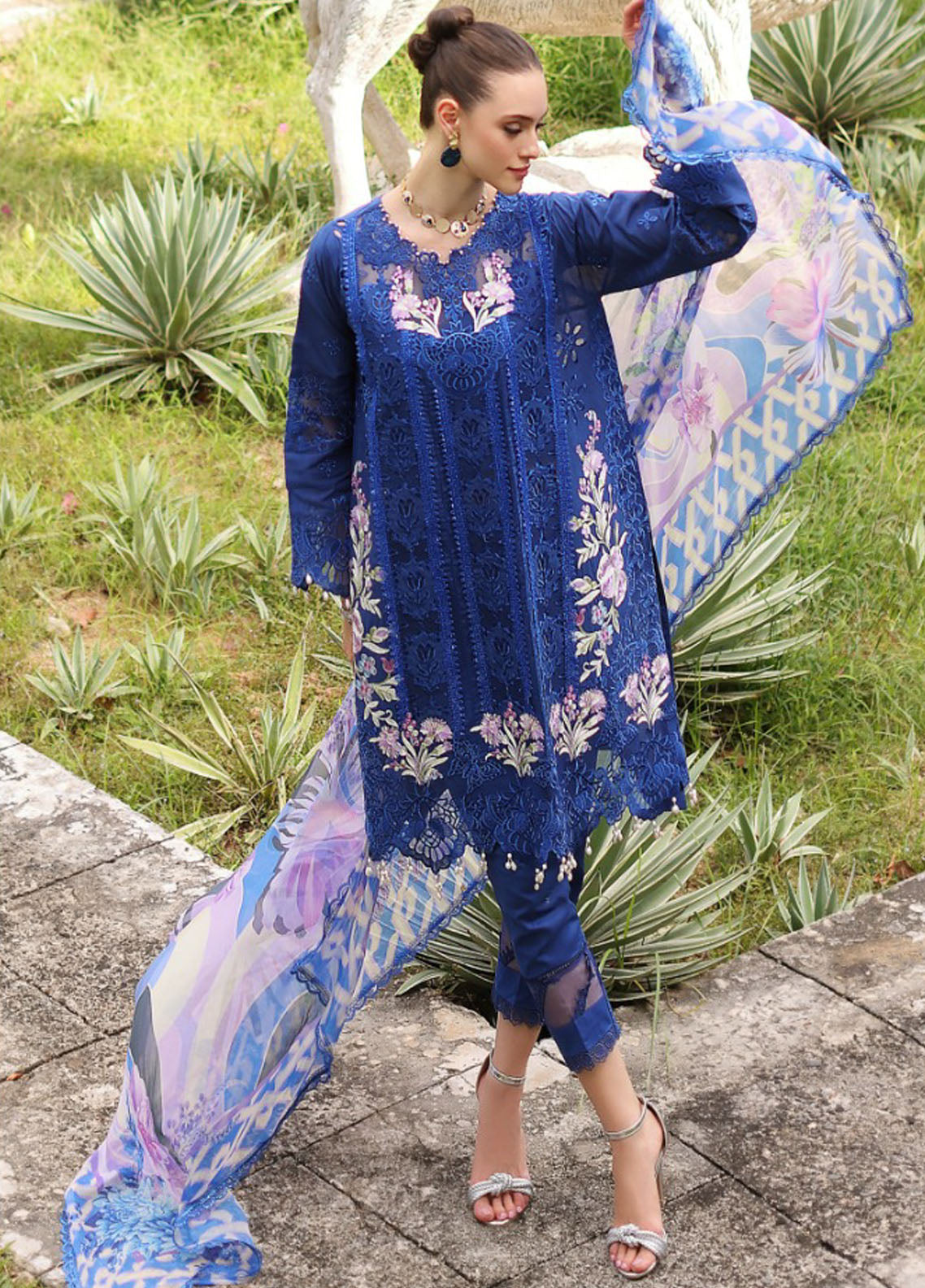 Noor By Saadia Asad Luxury Chikankari Lawn 2024 D-10B