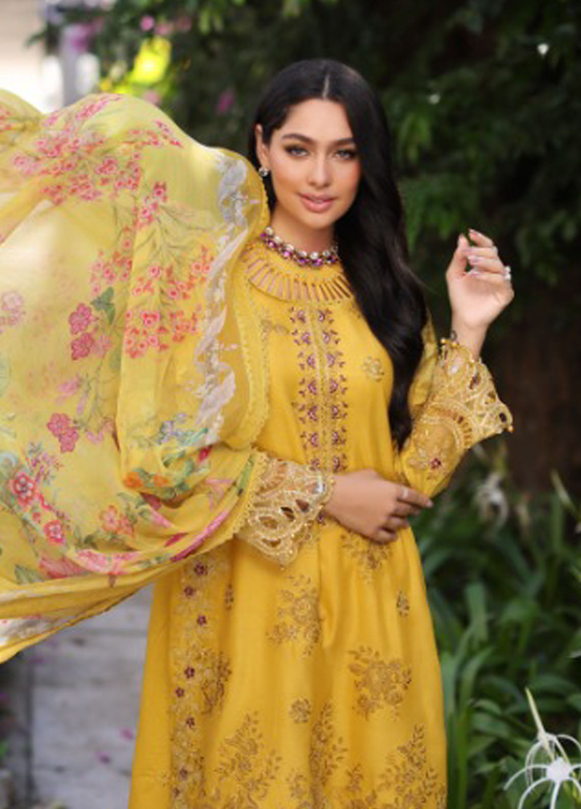 Noor By Saadia Asad Luxury Chikankari Lawn 2024 D-8B