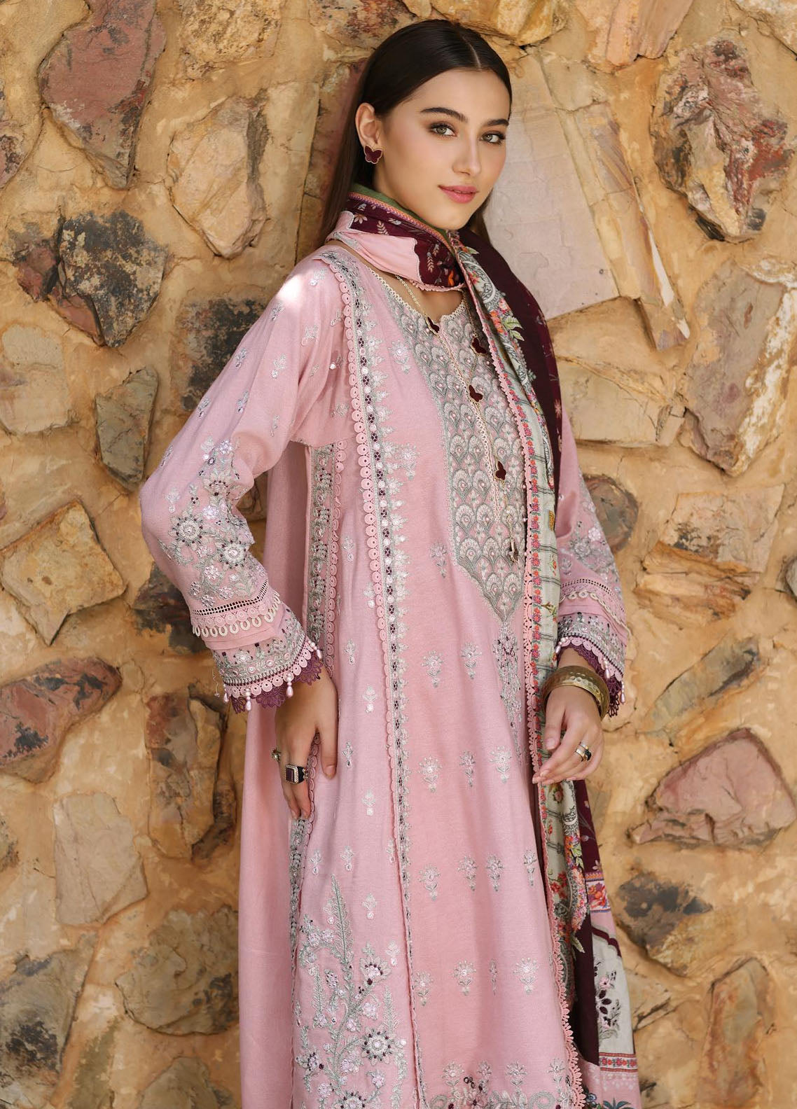 Noor By Saadia Asad Luxury Winter Shawl Collection 2023 D3