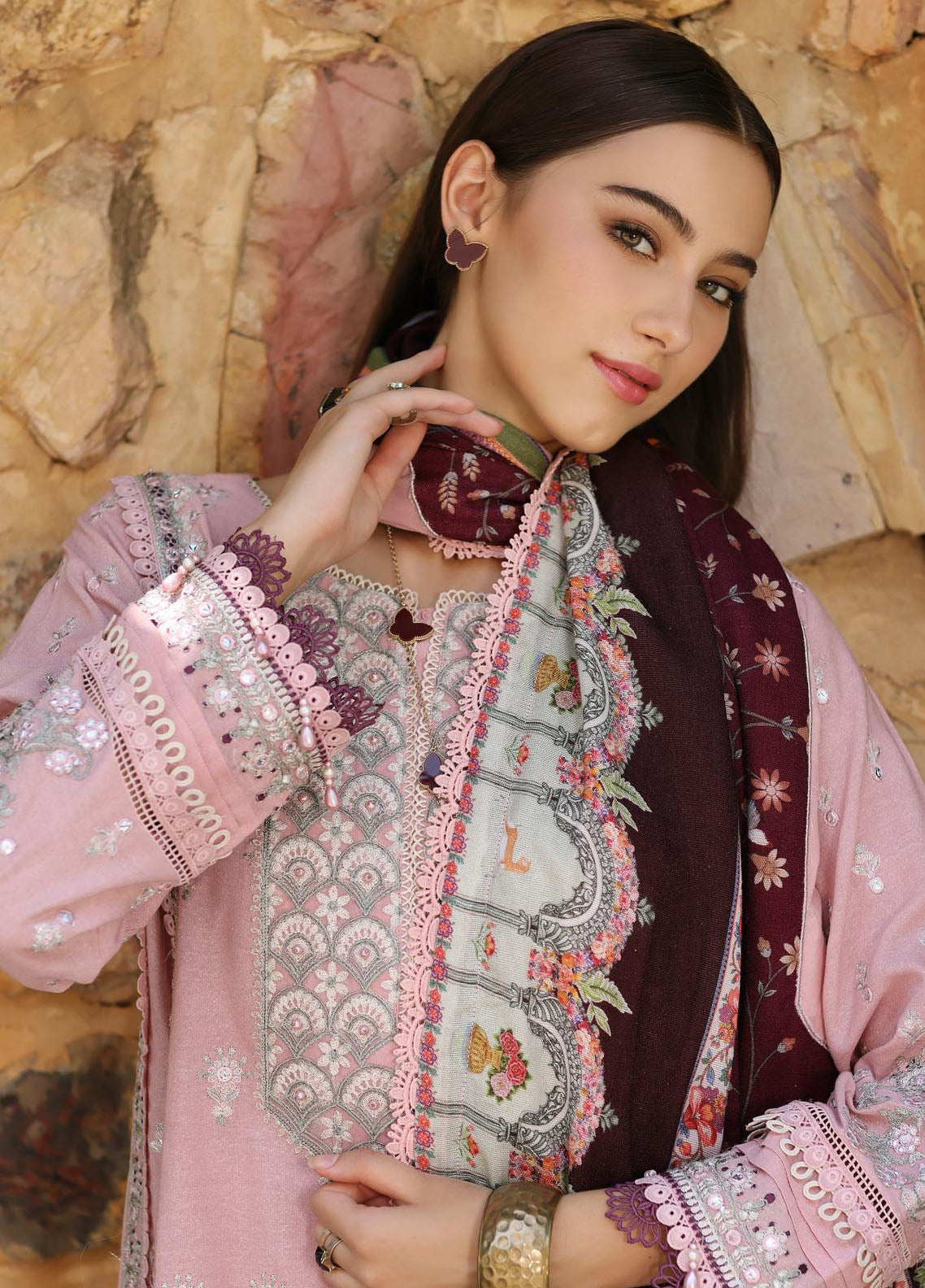 Noor By Saadia Asad Luxury Winter Shawl Collection 2023 D3