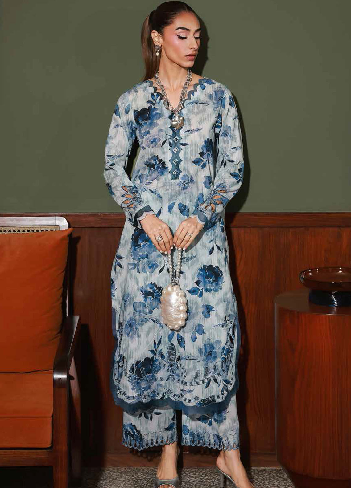 Nureh Chikankari Lawn Suits Unstitched 2 Piece NU25BRU NU2-177
