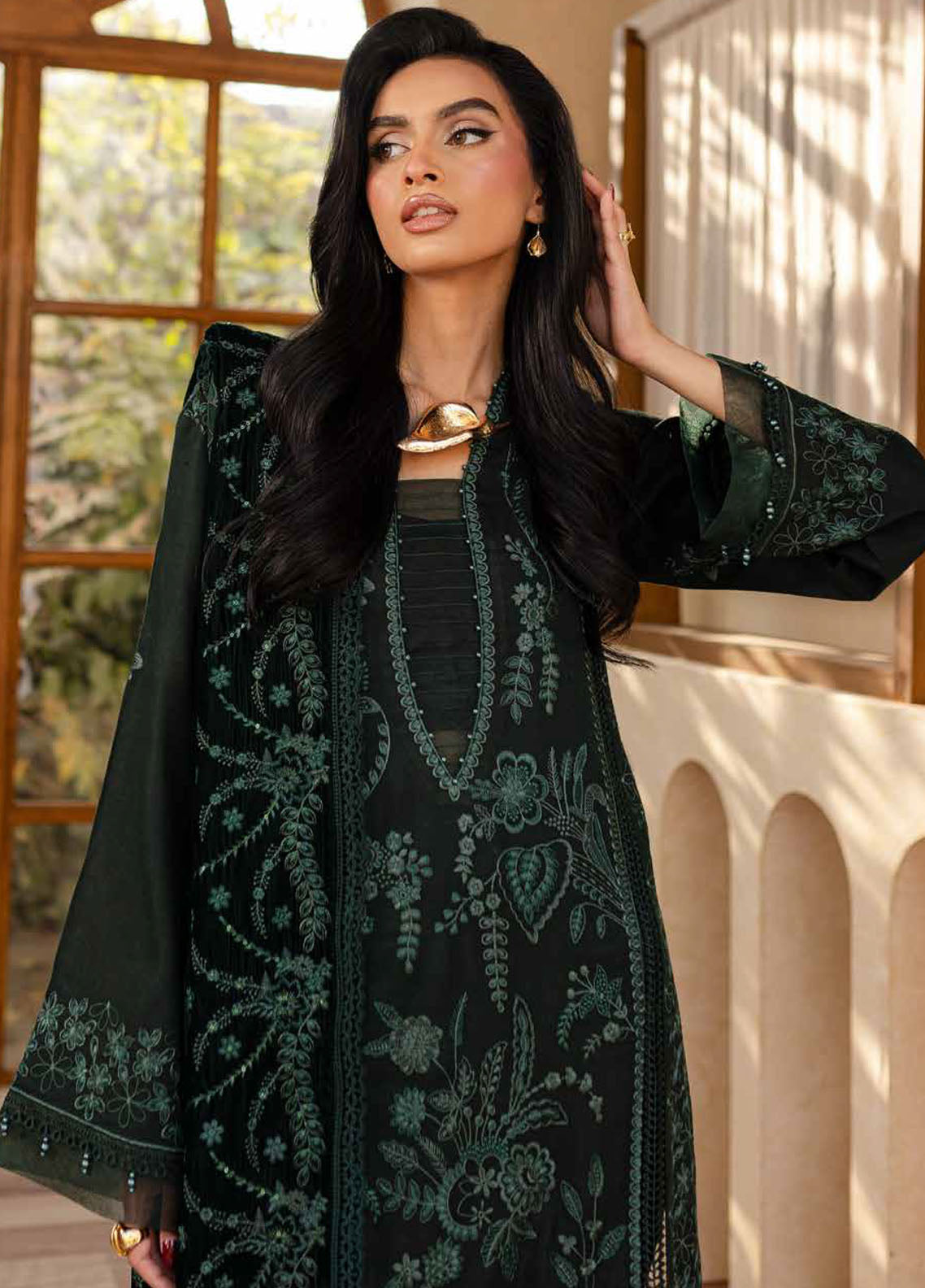 Nureh Exclusive Unstitched Velvet Shawl Collection 2024 NE-125