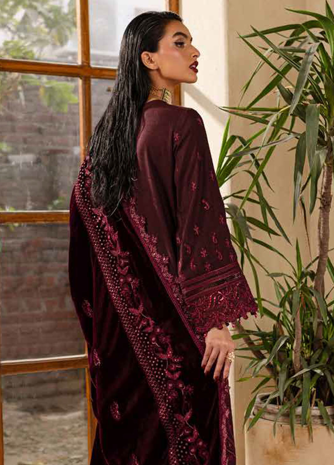 Nureh Exclusive Unstitched Velvet Shawl Collection 2024 NE-126