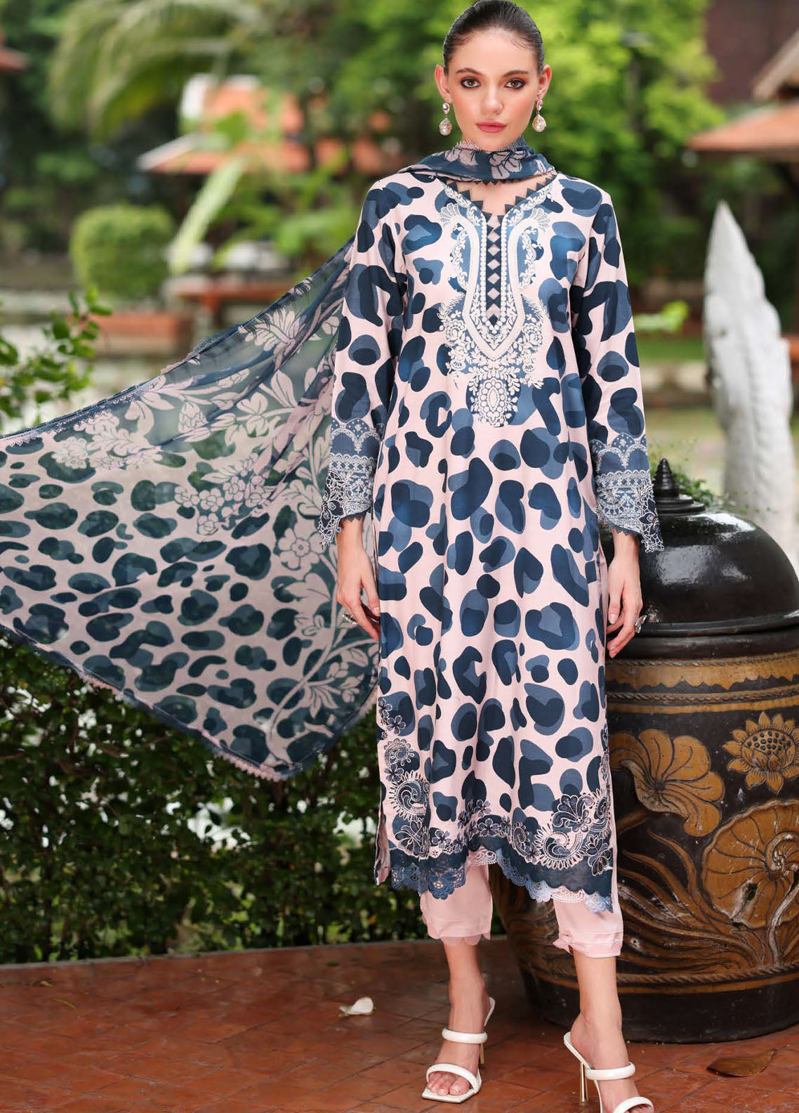 Nureh Embroidered Linen Suits Unstitched 3 Piece NU25DU DD-19
