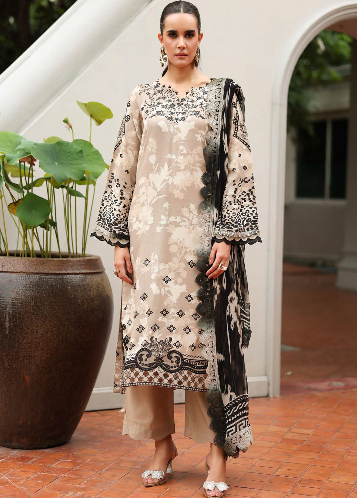 Nureh Embroidered Linen Suits Unstitched 3 Piece NU25DU DD-23