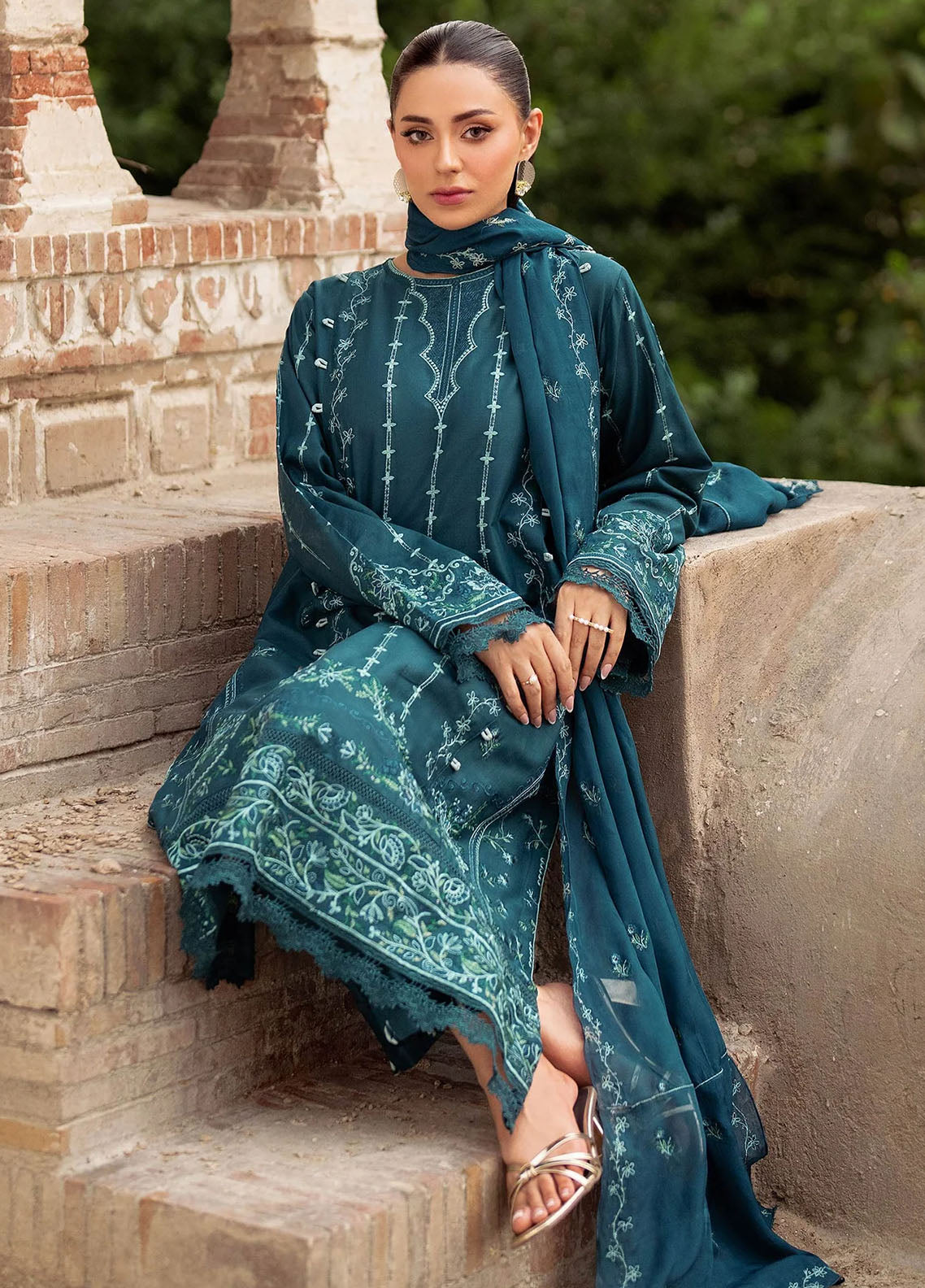Panache Apparel Pret Embroidered Lawn 3 Piece Suit Fasana