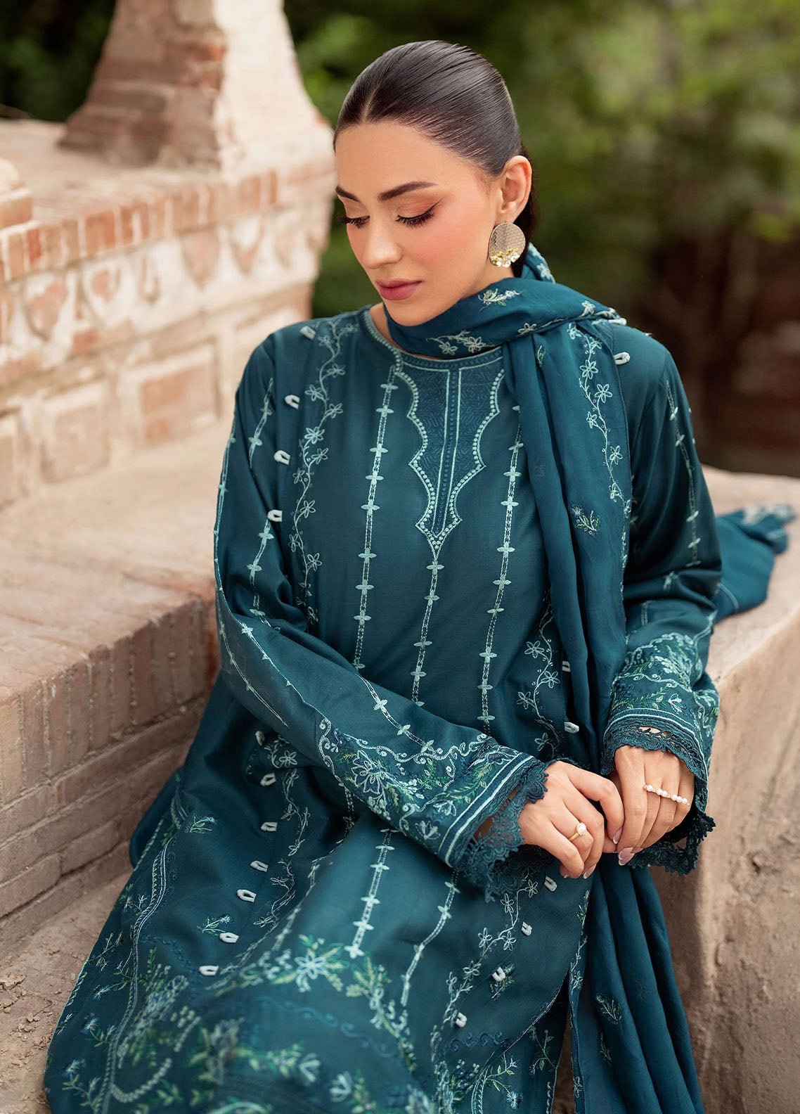 Panache Apparel Pret Embroidered Lawn 3 Piece Suit Fasana