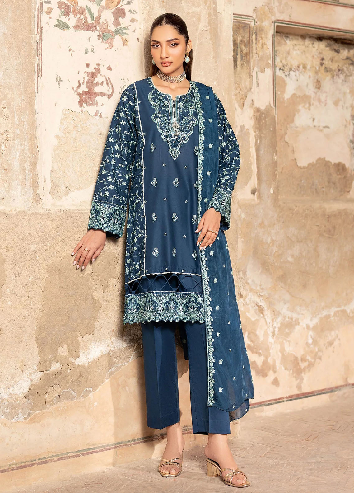 Panache Apparel Pret Embroidered Lawn 3 Piece Suit Gulzar