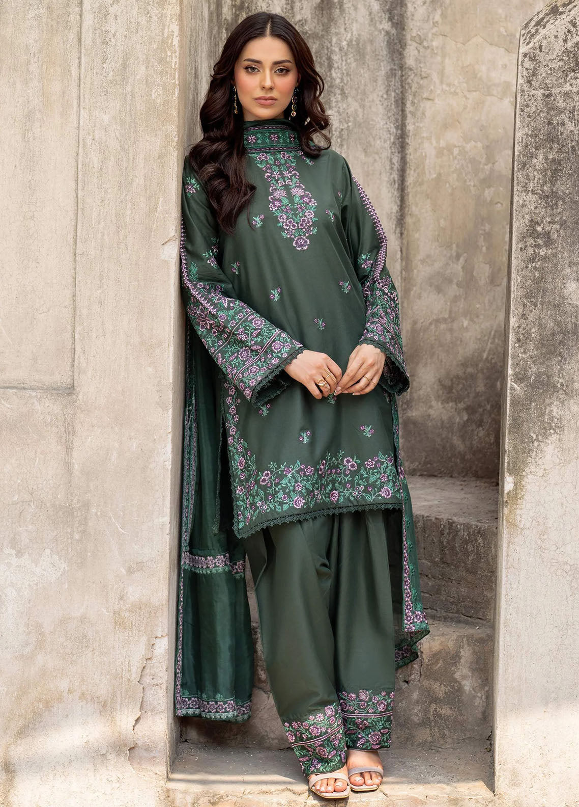 Panache Apparel Pret Embroidered Lawn 3 Piece Suit Zarmin