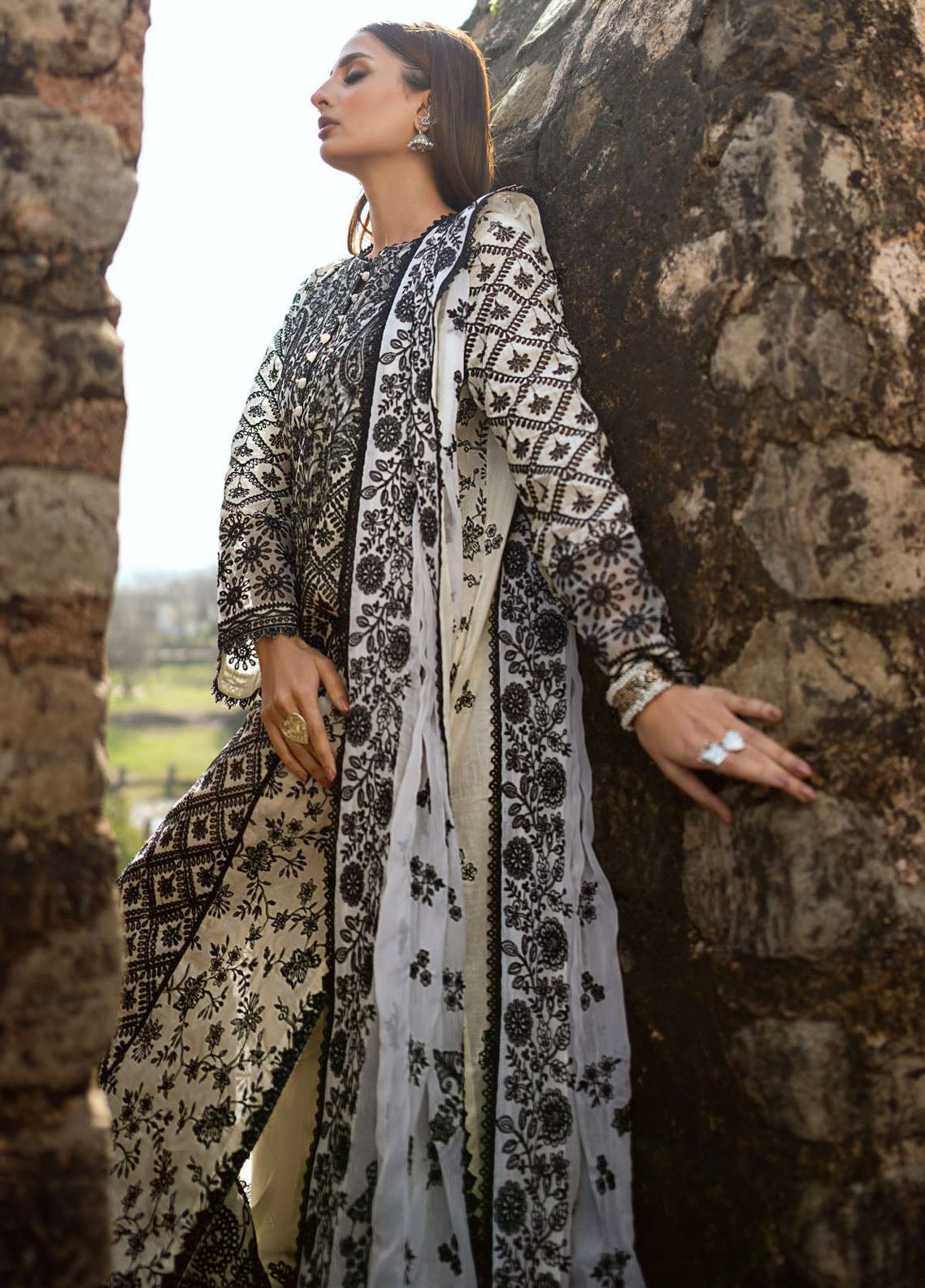 Pardes by Aik Atelier Lawn Collection 2024 Look 01