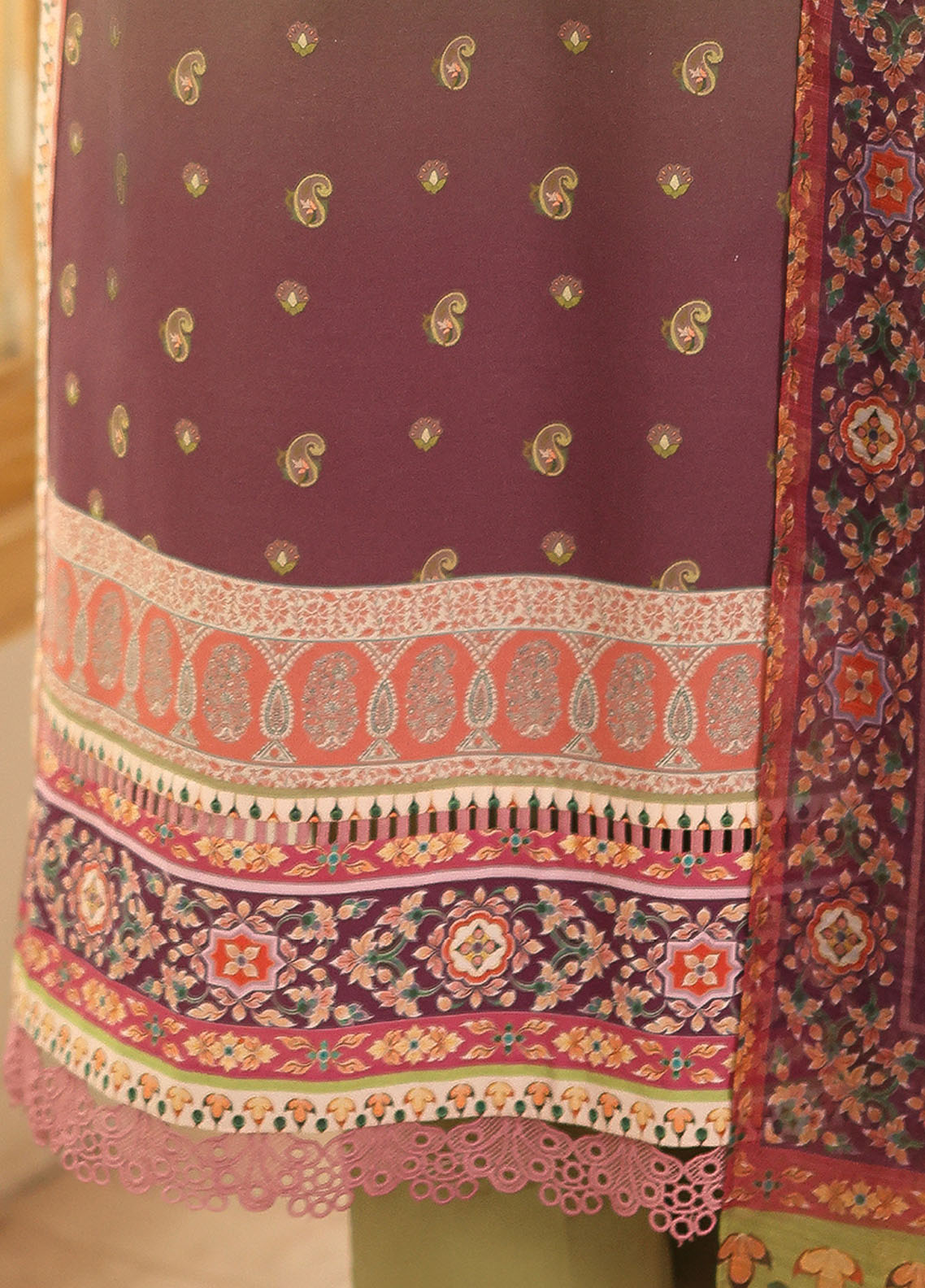 Pareesa by Roheenaz Printed Cambric Suits Unstitched 3 Piece RN25P RNZ-02 A Ruhaab