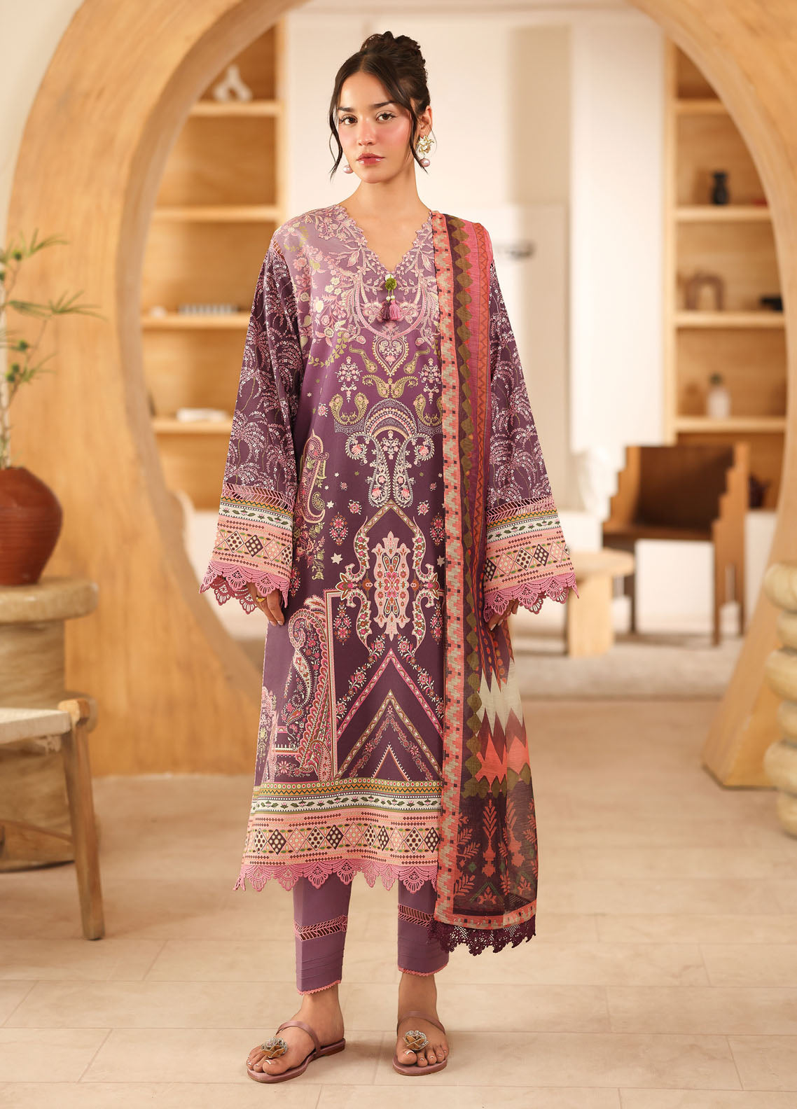 Pareesa by Roheenaz Printed Cambric Suits Unstitched 3 Piece RN25P RNZ-04 B Mahveena