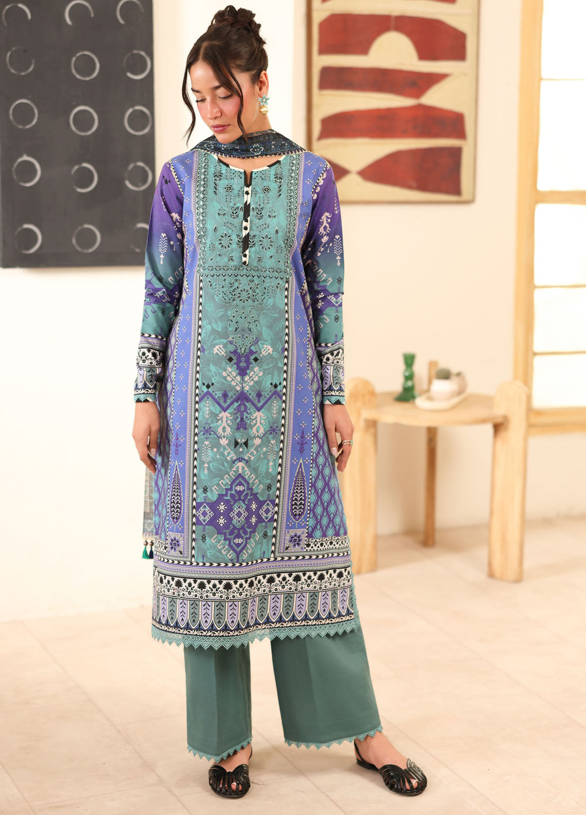 Pareesa by Roheenaz Printed Cambric Suits Unstitched 3 Piece RN25P RNZ-05 B Fabeha