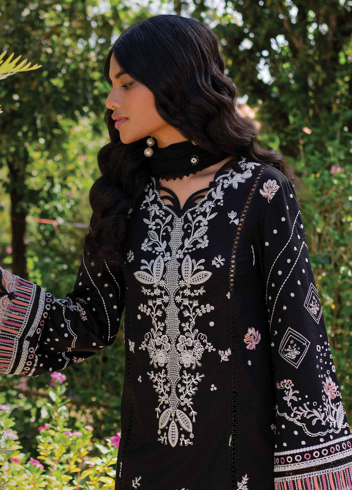 Q Line by Qalamkar Embroidered Lawn Suits Unstitched 3 Piece QM-04 Gigi