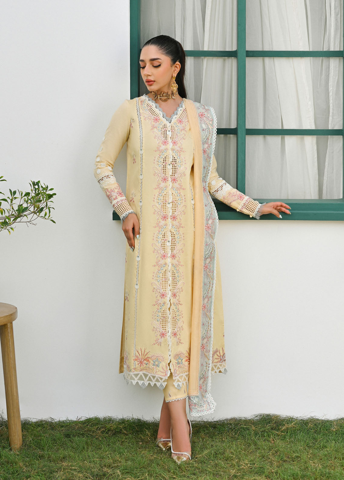 Qalamkar Pret Embroidered Jacquard 3 Piece Suit QLM23-CP2 ZP-02 Elara