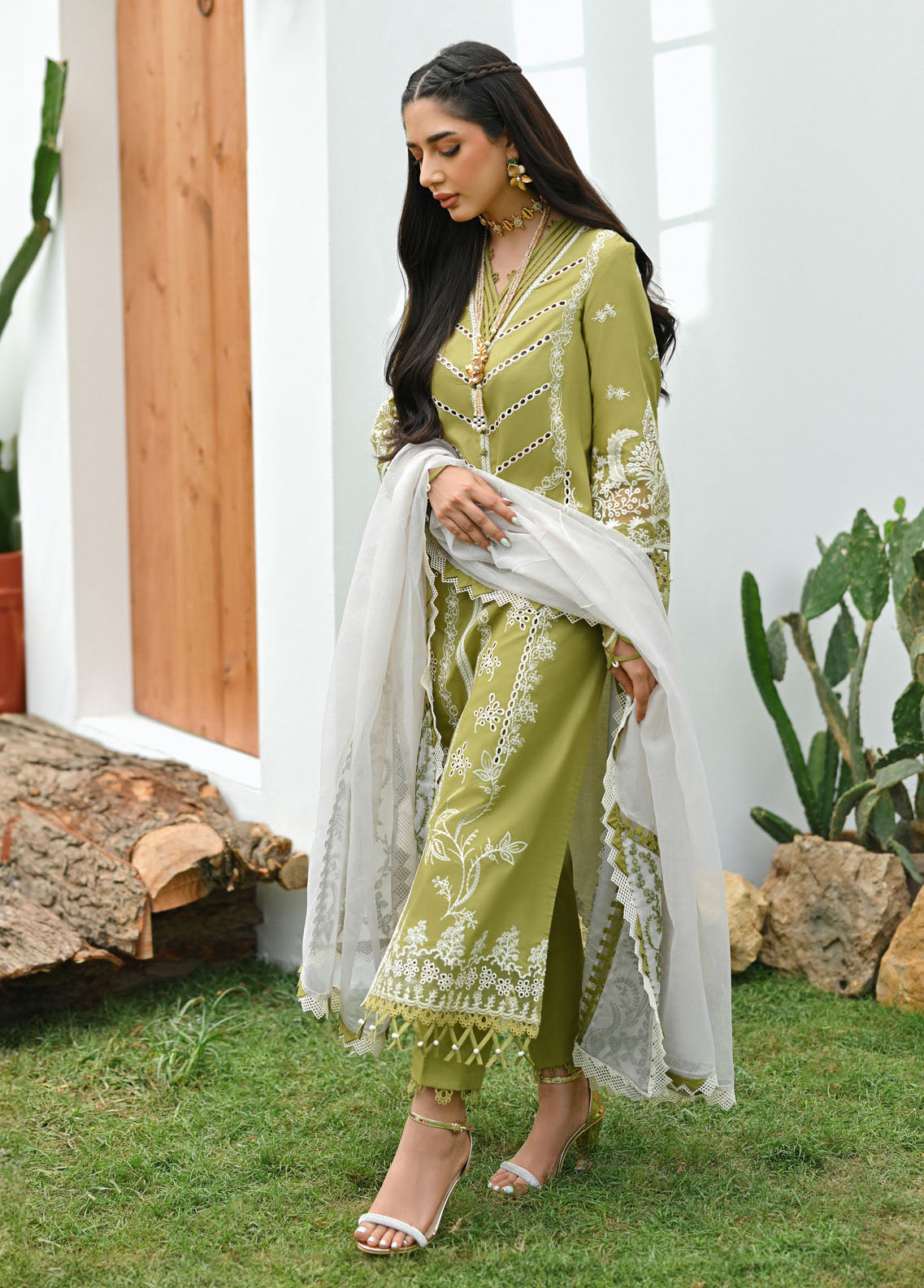 Qalamkar Pret Embroidered Lawn 3 Piece Suit QLM23-CP2 ZP-06 Dina