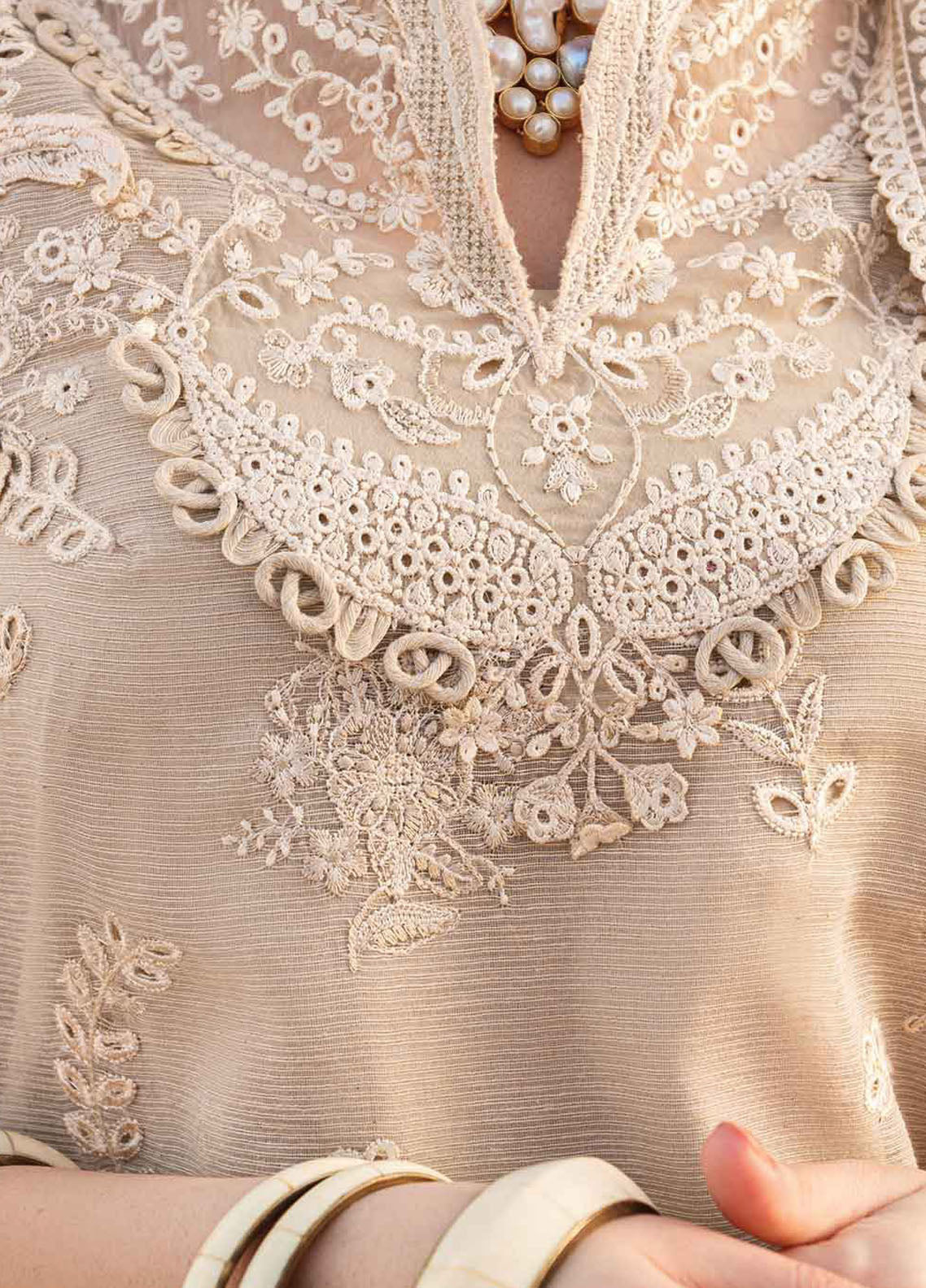 Qalamkar Chikankari Lawn Suits Unstitched 3 Piece QLM25SL Fk-01 Sophia