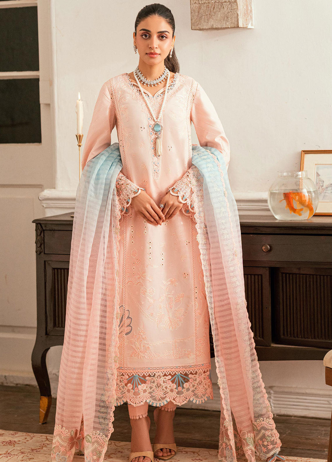 Qalamkar Embroidered Lawn Suits Unstitched 3 Piece QLM25LL SB-05 Aleeza