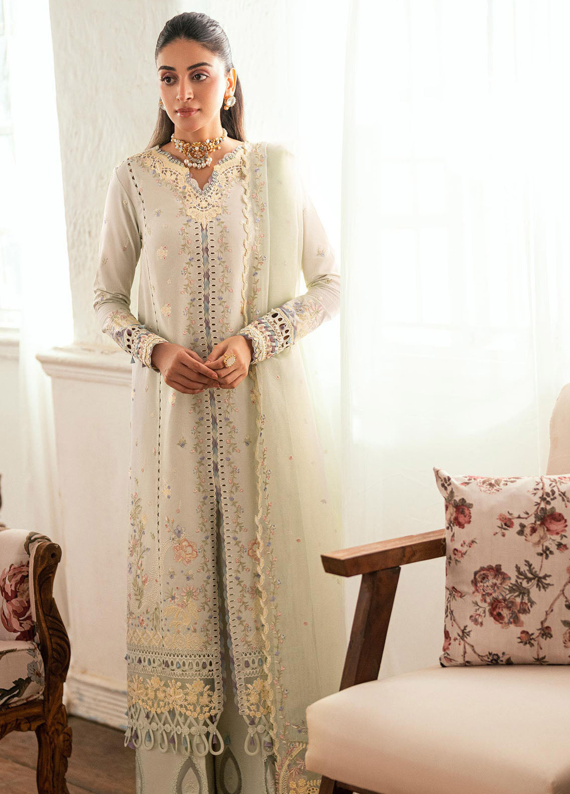 Qalamkar Embroidered Lawn Suits Unstitched 3 Piece QLM25LL SB-08 Rimsha