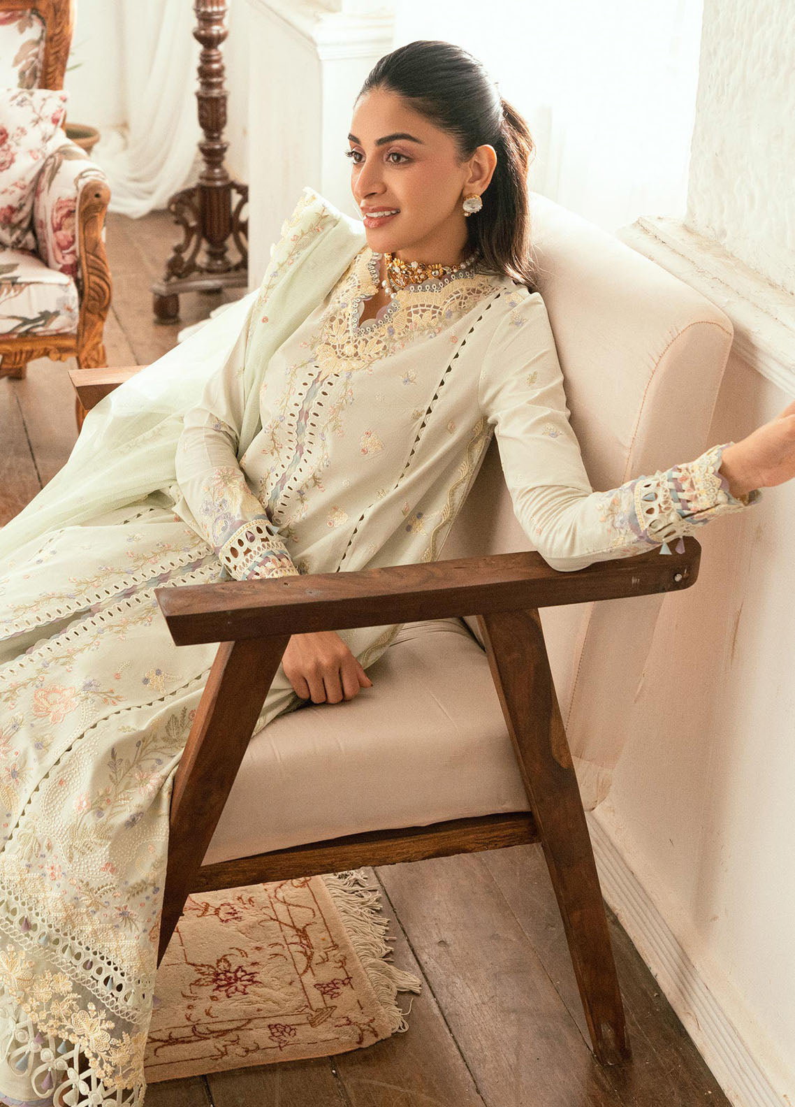 Qalamkar Embroidered Lawn Suits Unstitched 3 Piece QLM25LL SB-08 Rimsha