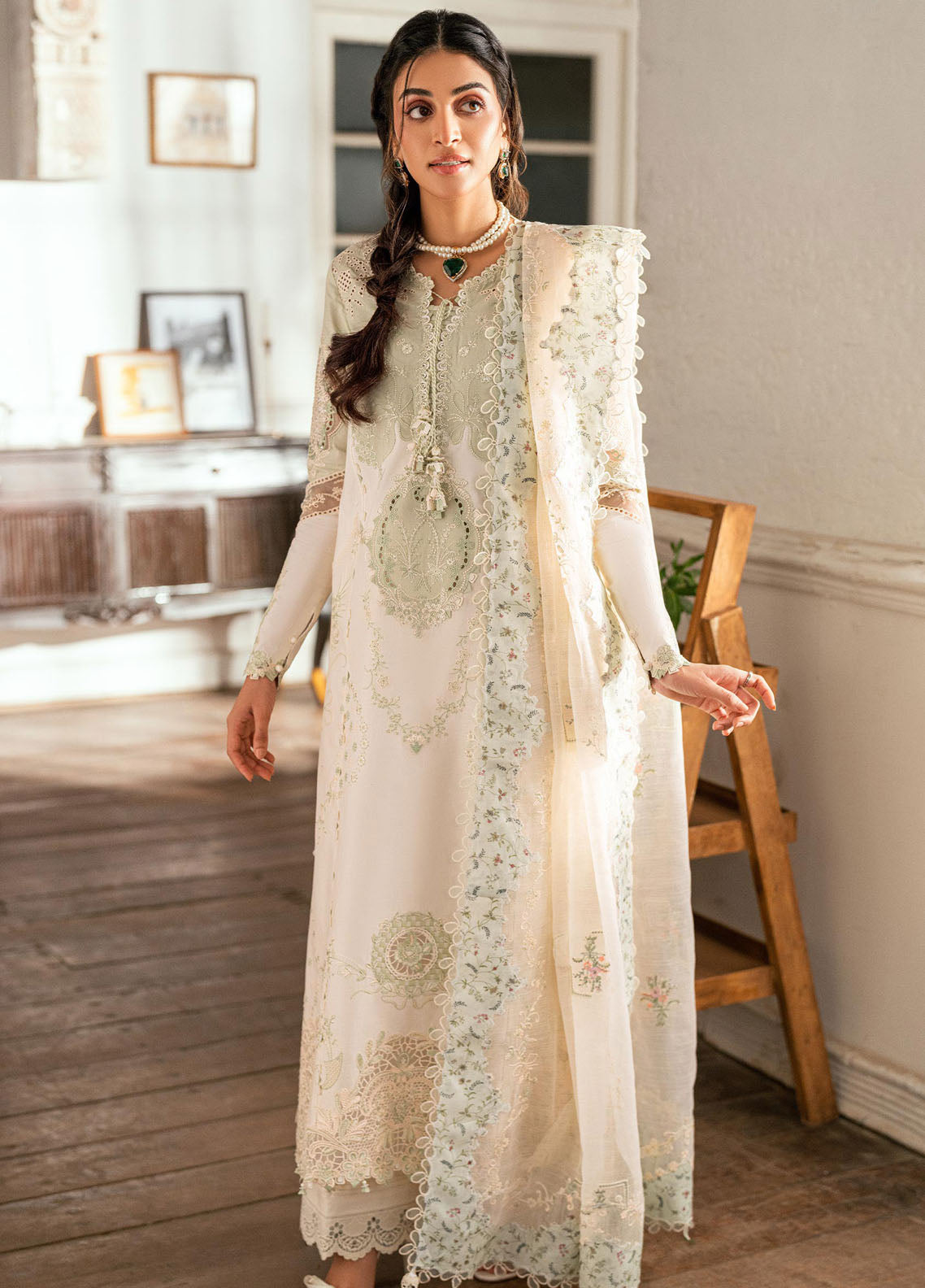 Qalamkar Embroidered Lawn Suits Unstitched 3 Piece QLM25LL SB-10 Nadia